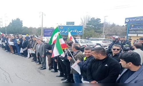 How Iran is Utilizing Human Chains to Respond to Trump's 'Total Destruction' Warning