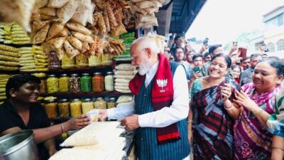 "I Don't Consume Brains": PM Narendra Modi's Viral Quip About ₹10 Jhalmuri in Bengal