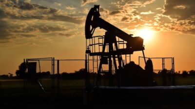 Iran intends to regain most of its refining capacity within two months, according to an oil ministry official.