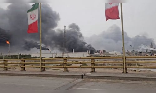 Islamabad Discussions: JD Vance Heads US Team in Groundbreaking Direct Talks with Iran