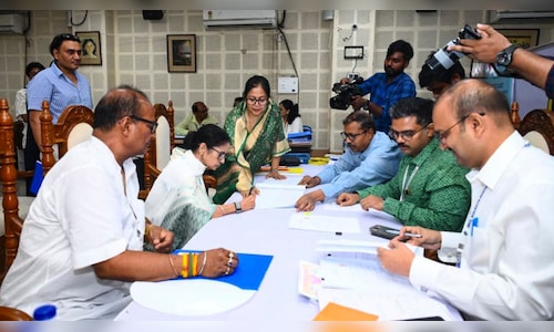Mamata Banerjee submits nomination for Bhabanipur constituency, declares, "This is where it all started for me."
