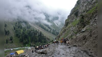 Rain and Snow Expected in Jammu & Kashmir Until April 10: Travel Tips to Consider