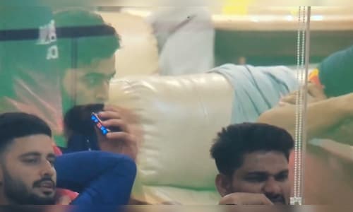 Riyan Parag’s vaping footage in Rajasthan Royals' locker room during IPL 2026 against Punjab Kings stirs debate over India’s e-cigarette prohibition under PECA.