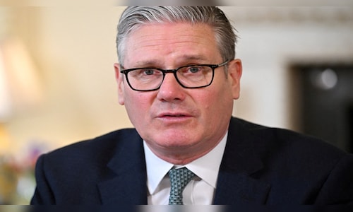 Supporters Rally Behind Starmer as Mandelson and Epstein Depart, Leaving UK Leader in a Tough Position