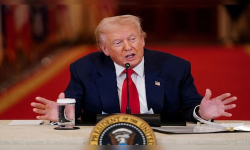 Trump criticizes the U.S. as 'foolish' regarding birthright citizenship during Supreme Court visit.