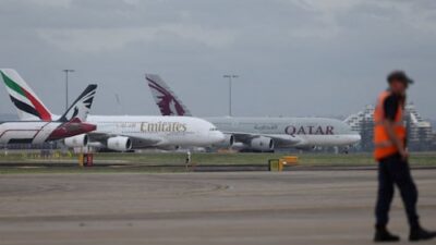 US-Israel Conflict with Iran: Over 1,000 Flights Disrupted as Worldwide Airlines Suspend Operations; Indian Carriers Cancel 300+ Flights