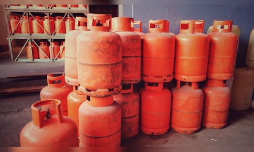 Andhra Hotels to Increase Menu Prices by 10% Following LPG Price Rise