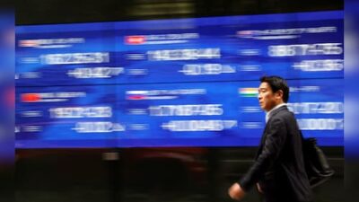 Asian Markets Climb on Positive US-Iran Deal Sentiment Amid Surge in AI Tech Stocks