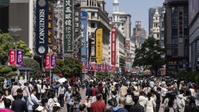 Factory Inflation in China Hits Almost a Four-Year Peak, While Domestic Demand Stays Weak