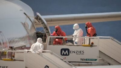 First aircraft transporting hantavirus-infected cruise ship passengers departs Tenerife for a Madrid hospital.