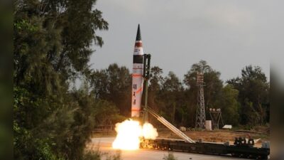 India successfully conducts a test launch of the Agni-1 ballistic missile.