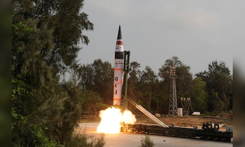 India successfully conducts a test launch of the Agni-1 ballistic missile.