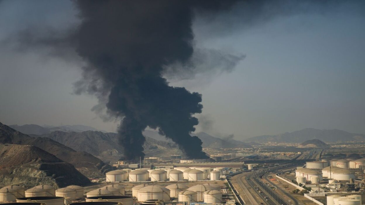 Iran's Attack in UAE Leaves Three Indians Injured; Trump Cautions Tehran Regarding Hormuz