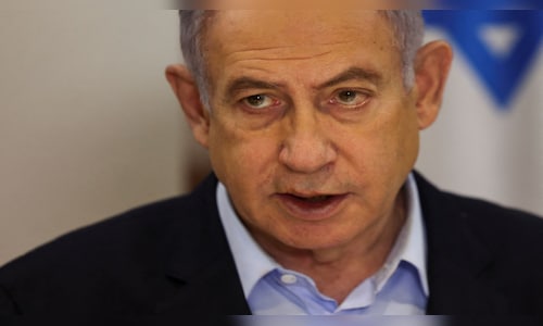 Israeli Forces Launch Unprecedented Offensive into Lebanon, Complicating Iran Agreement