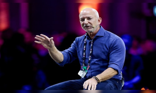 Jeff Bezos discusses insights on AI, space exploration, and the economy: Key highlights.
