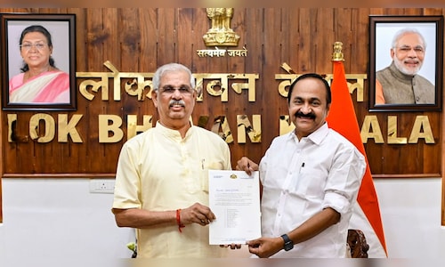 Live Coverage of Kerala CM VD Satheesan's Oath Ceremony: Chennithala Affirms Congress Commitment to Effective Governance