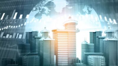 Optimism for De-escalation in Hormuz; AI Investment Cycle Continues to Drive Markets: Matt Orton