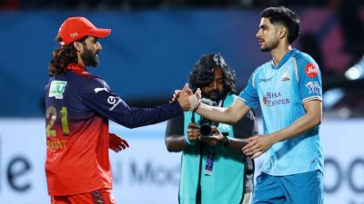 RCB chooses to field first.