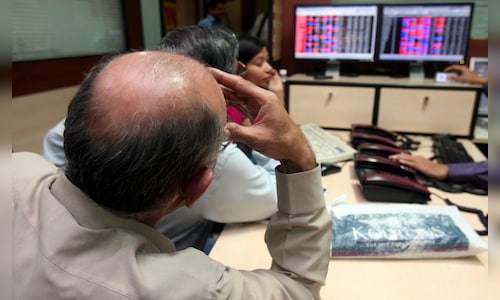 US markets experience a dramatic downturn as tech stocks slump and rising yields pressure the industry.