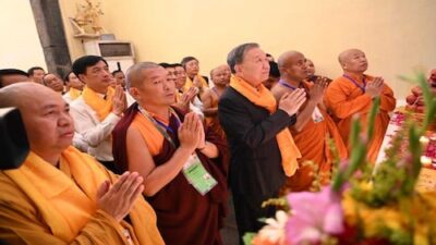 Vietnamese President To Lam tours Mahabodhi Temple and meets with officials | View images