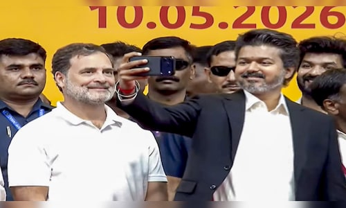 Vijay’s Memorable Moments After Becoming Tamil Nadu CM: Posing with Rahul Gandhi and Assisting with Table Movement