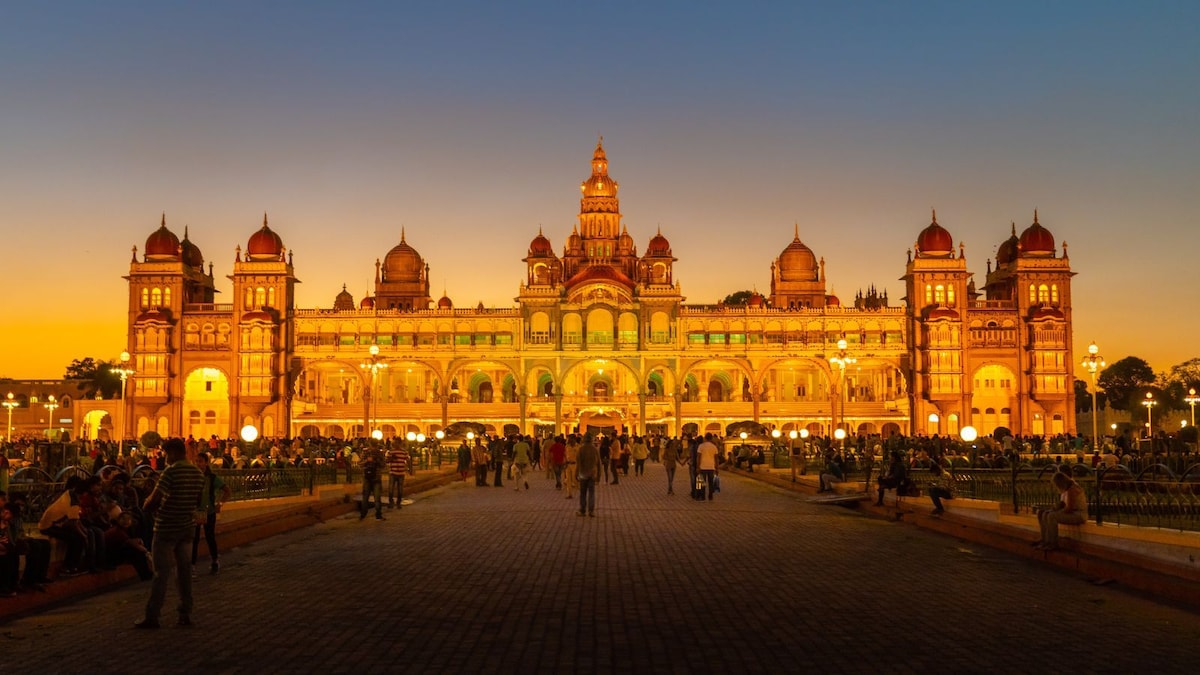 Exploring India: 10 Cities Ideal for Walking Tours, Heritage Routes, and Authentic Experiences from Mumbai to Varanasi