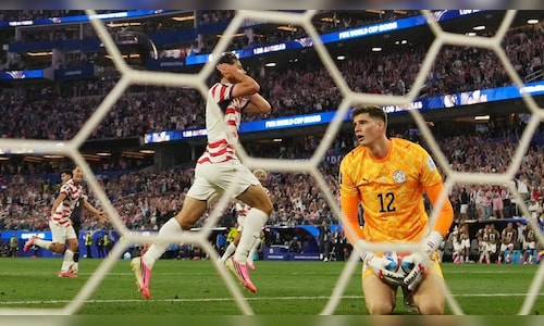 FIFA World Cup 2026: USA Kicks Off with Impressive 4-1 Win Against Paraguay, Fueled by Balogun's Two Goals