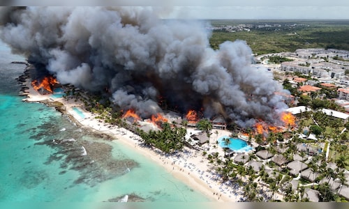 Fire at Dominican Republic beach hotel claims woman's life and prompts evacuation of 1,700 guests.