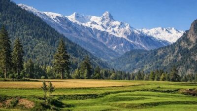 Military and Administration Unveil Tourism Website and Magazine for North Kashmir