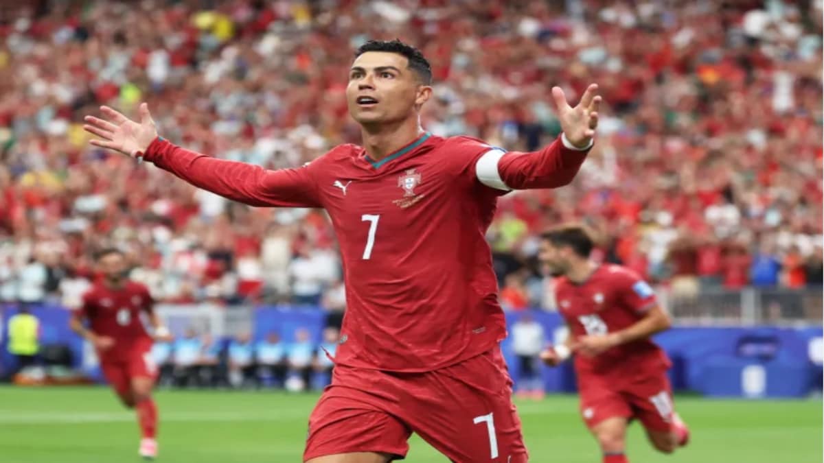 Moving On: Ronaldo Steers Clear of Messi Discussion Following World Cup Double