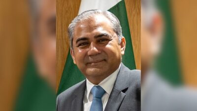 Pakistani Minister Travels to Tehran as Efforts Increase to Renew Iran-US Talks