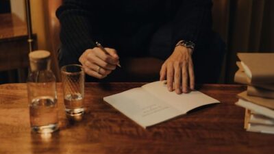 Richard Feynman's Manuscript on the 'Optimal Stopping Problem' Finally Deciphered