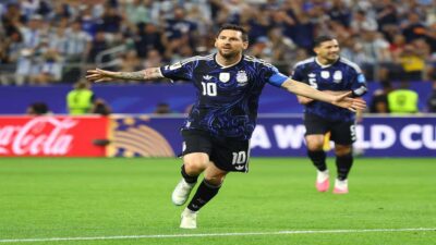 Scaloni at a loss for words as Messi keeps shattering records.