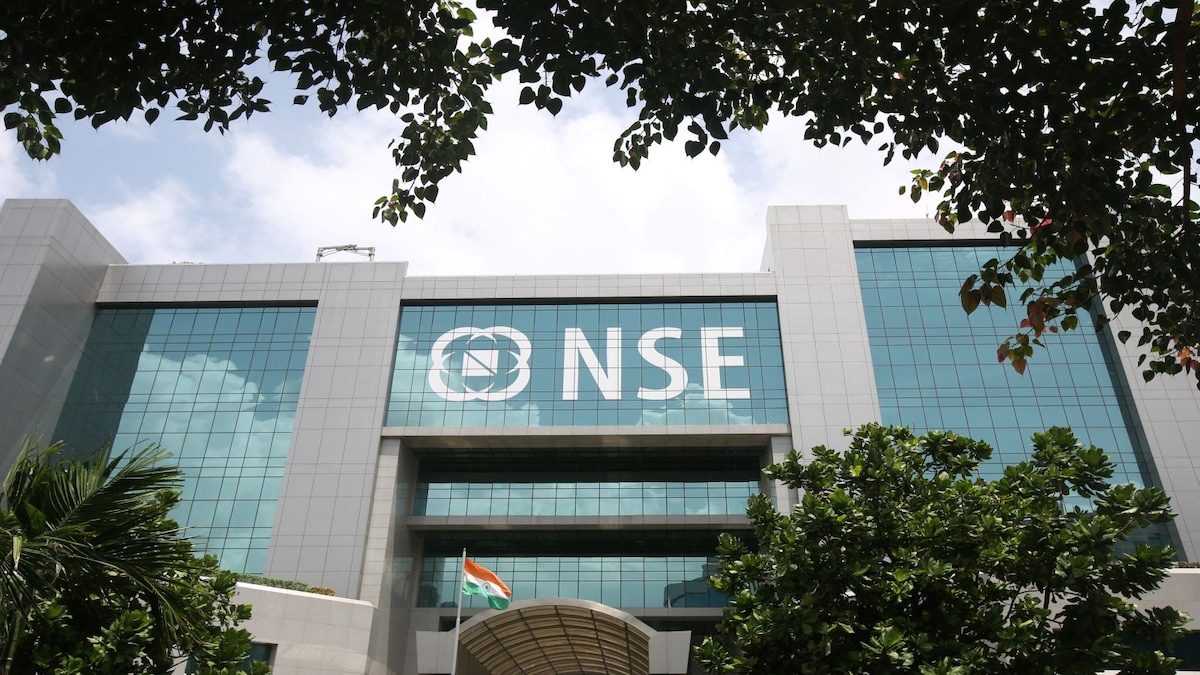11:11 | Nifty IT Experiences Worst First Half Since 2001; US-Iran Discussions Set to Resume After Funeral, and Additional Updates