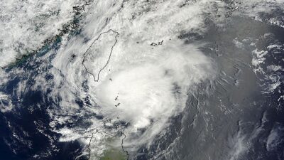 China launches flood-response emergency as Typhoon Noul approaches shore.