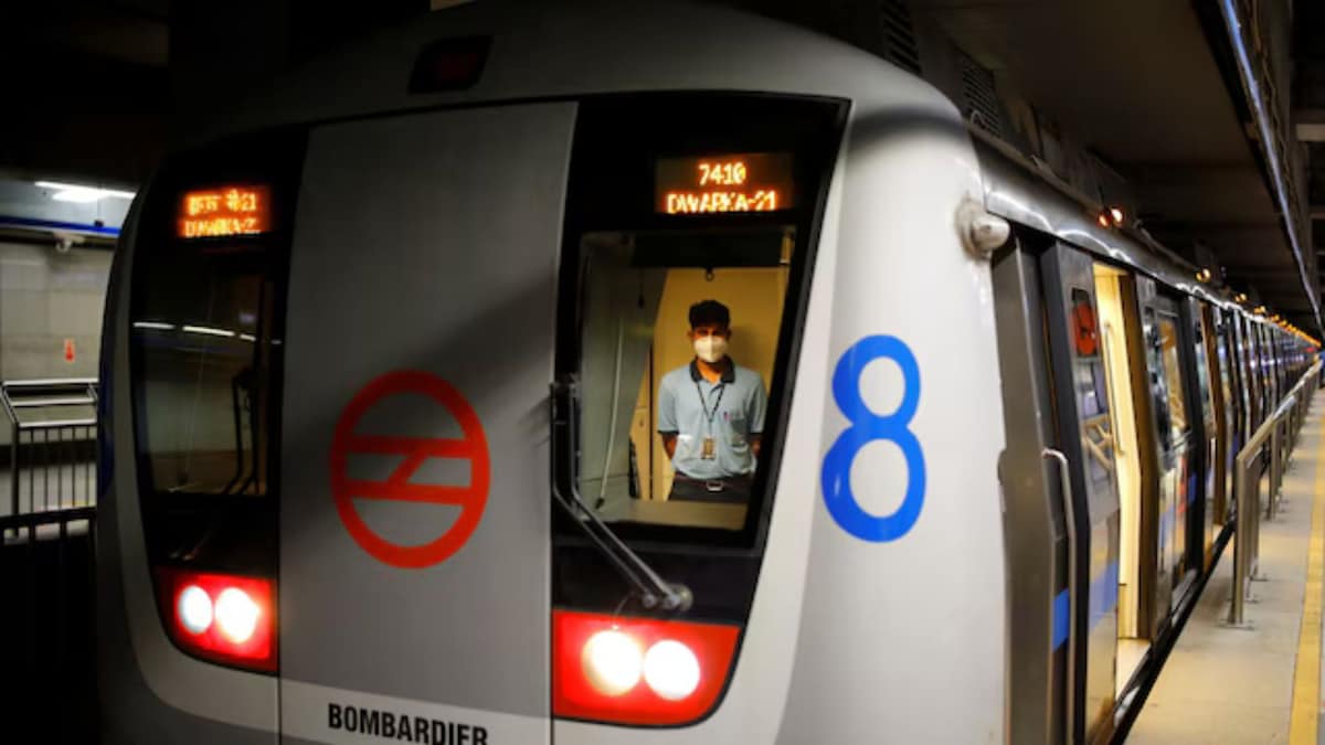 DMRC to Introduce Audio Advertisements Inside Trains on Four Metro Lines