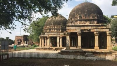 Delhi Unveiled: 10 Secret Spots You Should Explore
