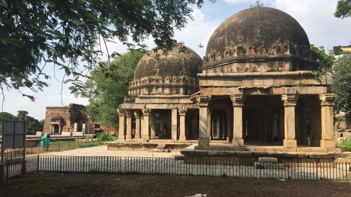 Delhi Unveiled: 10 Secret Spots You Should Explore