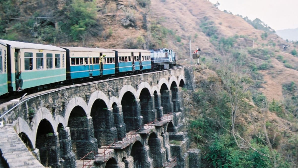 Exploring India’s Monsoon Rail Adventures: 7 Breathtaking Train Routes with Stunning Scenery