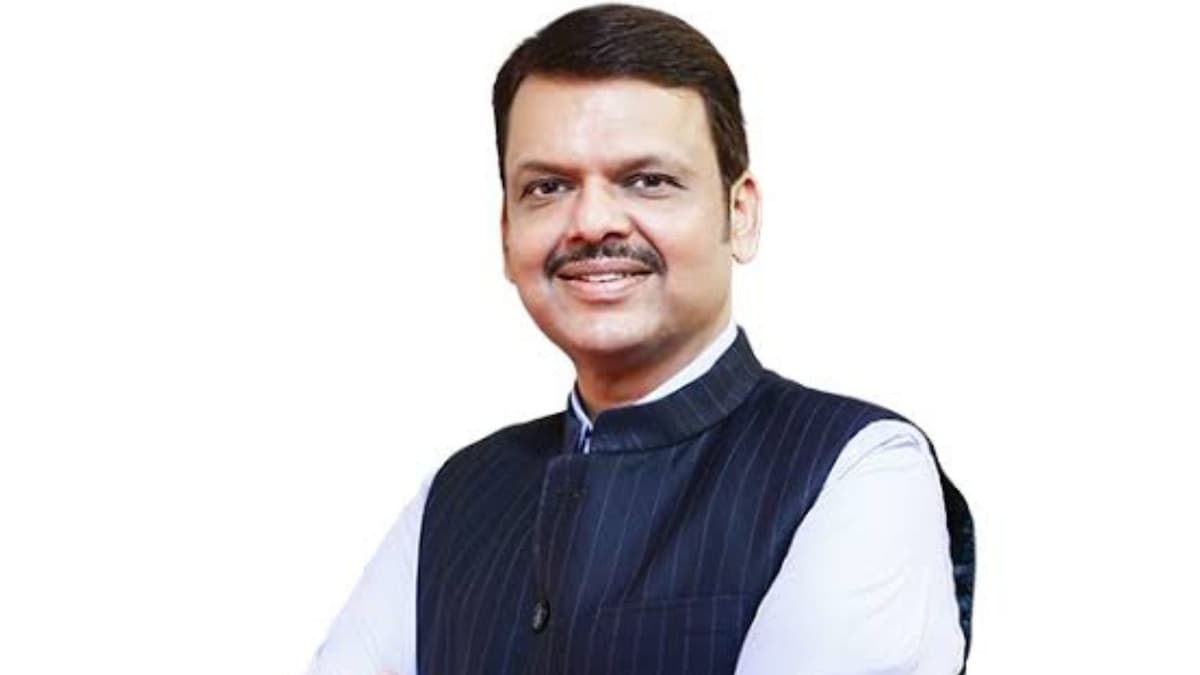 Fadnavis Becomes Maharashtra's Third Longest-Serving Chief Minister, Surpassing Sharad Pawar