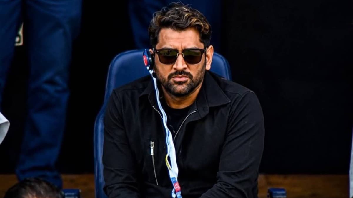 MS Dhoni Receives Thunderous Applause at Edgbaston During India vs England ODI