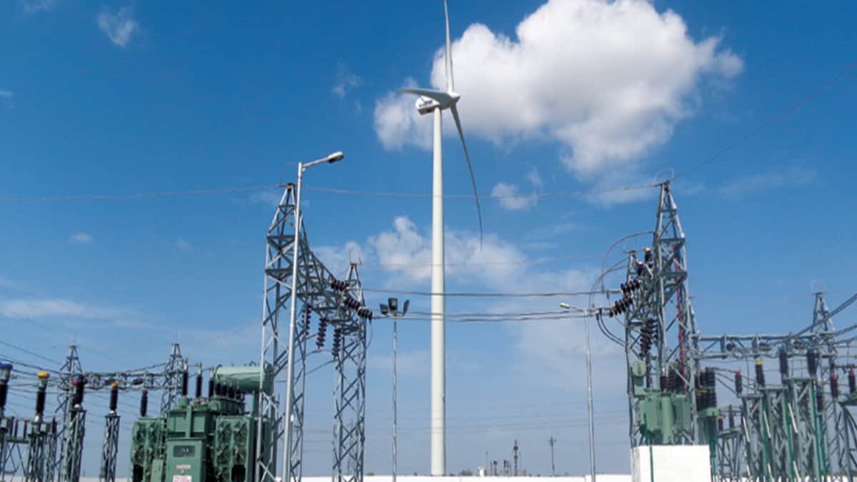 Powerica secures 100 MW wind project contract from SECI with a tariff of ₹3.85 per unit.