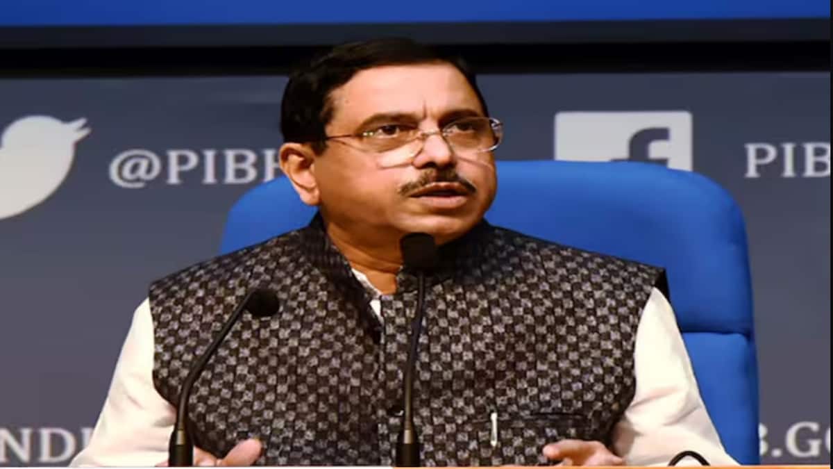 Pralhad Joshi Takes Over as Education Minister Following Dharmendra Pradhan's Resignation