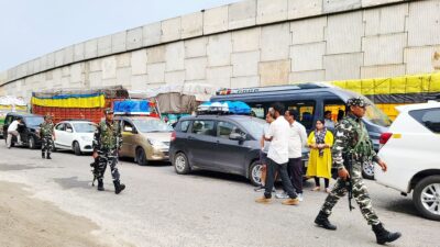 Traffic to Jammu stopped near Navyug Tunnel in J&K, leaving thousands of passengers stranded.