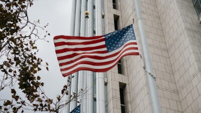 US Economy Grows at 1.5% in Q2, Robust Consumer Spending, Increased AI Investment, Fed Maintains Interest Rates
