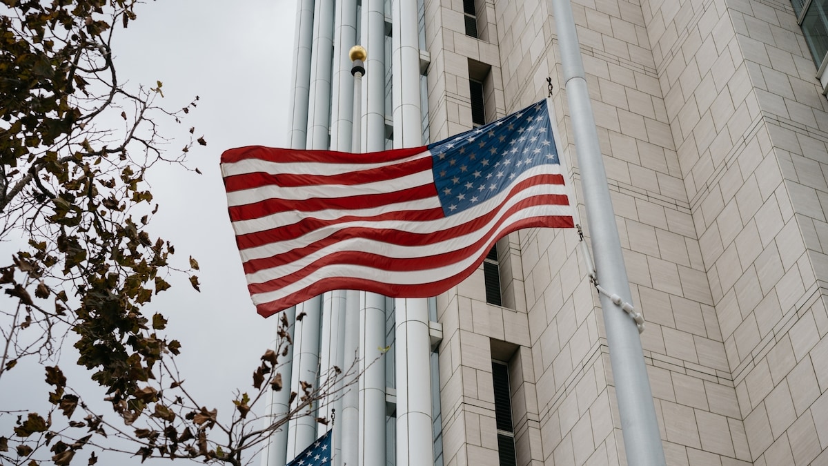 US Economy Grows at 1.5% in Q2, Robust Consumer Spending, Increased AI Investment, Fed Maintains Interest Rates