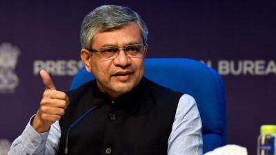 Union Minister Vaishnaw encourages the IT sector to leverage the global shortage of semiconductor talent.