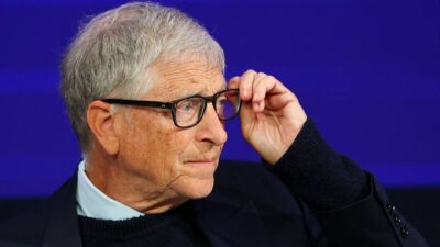 Warren Buffett skips annual contribution to Bill Gates' foundation following revelations about Gates' connections to Epstein.