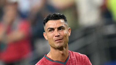 Watch | Ronaldo breaks down in tears as Merino's goal marks the end of his sixth World Cup in Portugal's defeat to Spain.