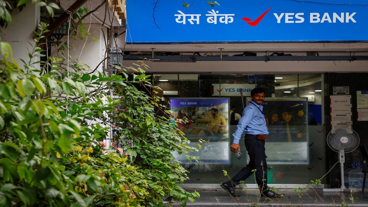 YES Bank Q1 Report: Advances Increase by 18% to ₹2.85 Lakh Crore, Deposits Up 14% Year-on-Year